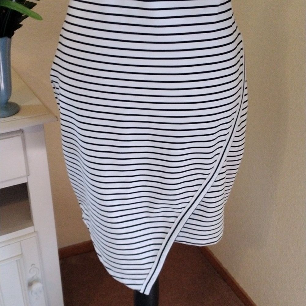 Jack by BB Dakota Striped Sheath - Picture 4 of 10